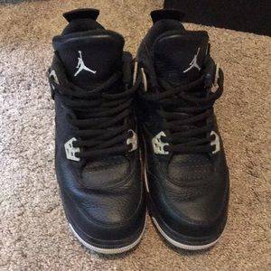 Air Jordan 4